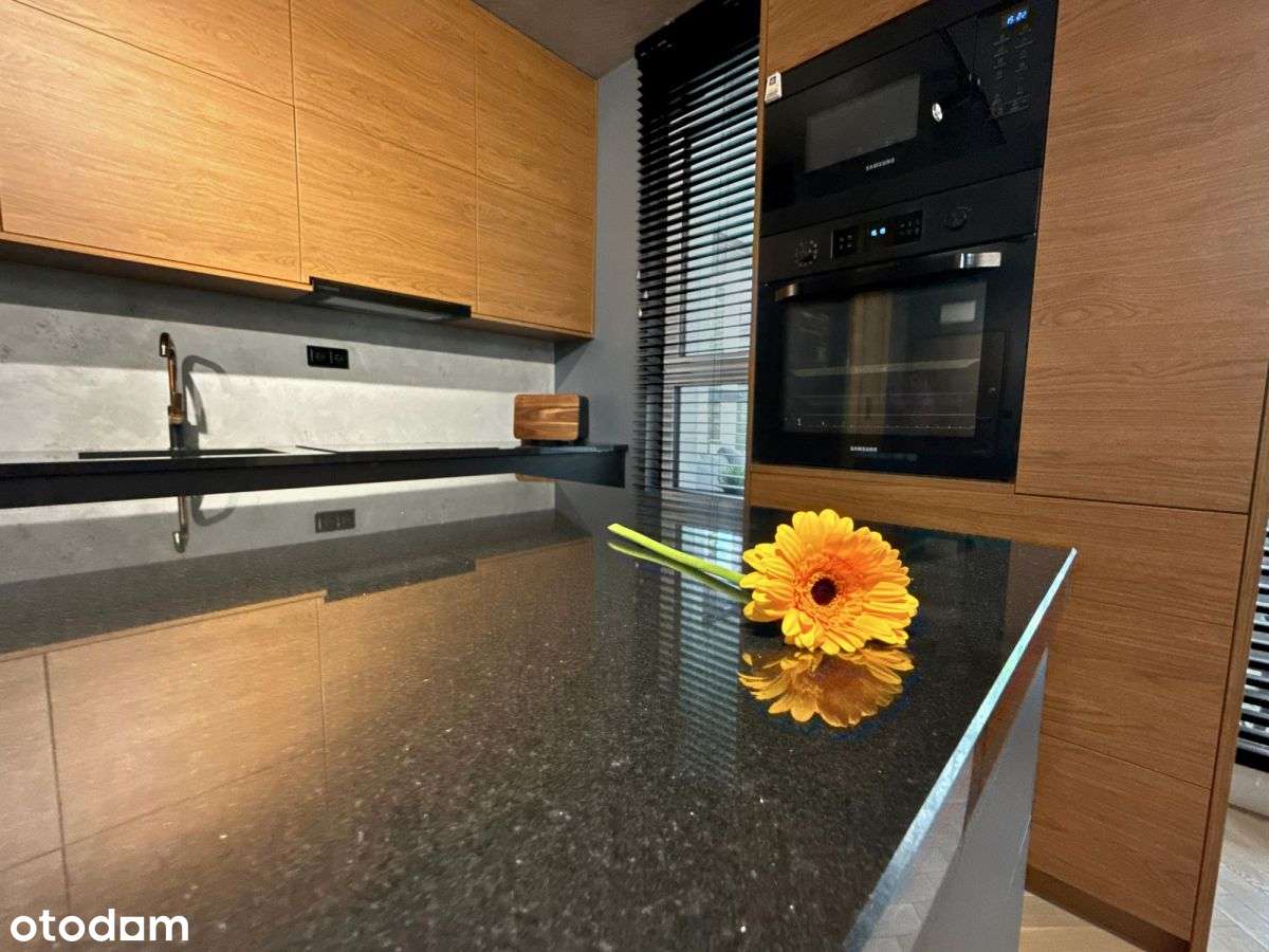 Artystyczny, piękny loft gotowy do zamieszkania!-6