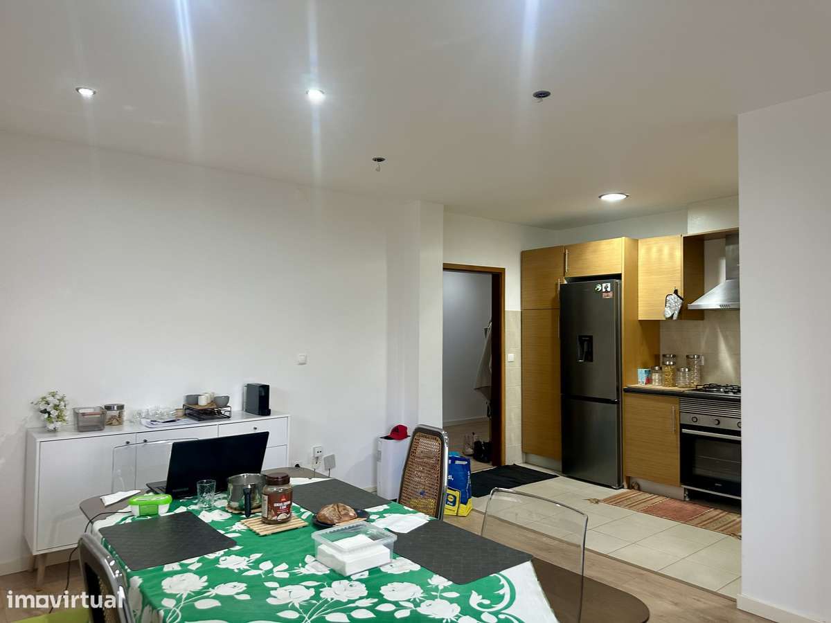 Vendo Apartamento T.4 - Qt. Da Matinha - Leiria-1
