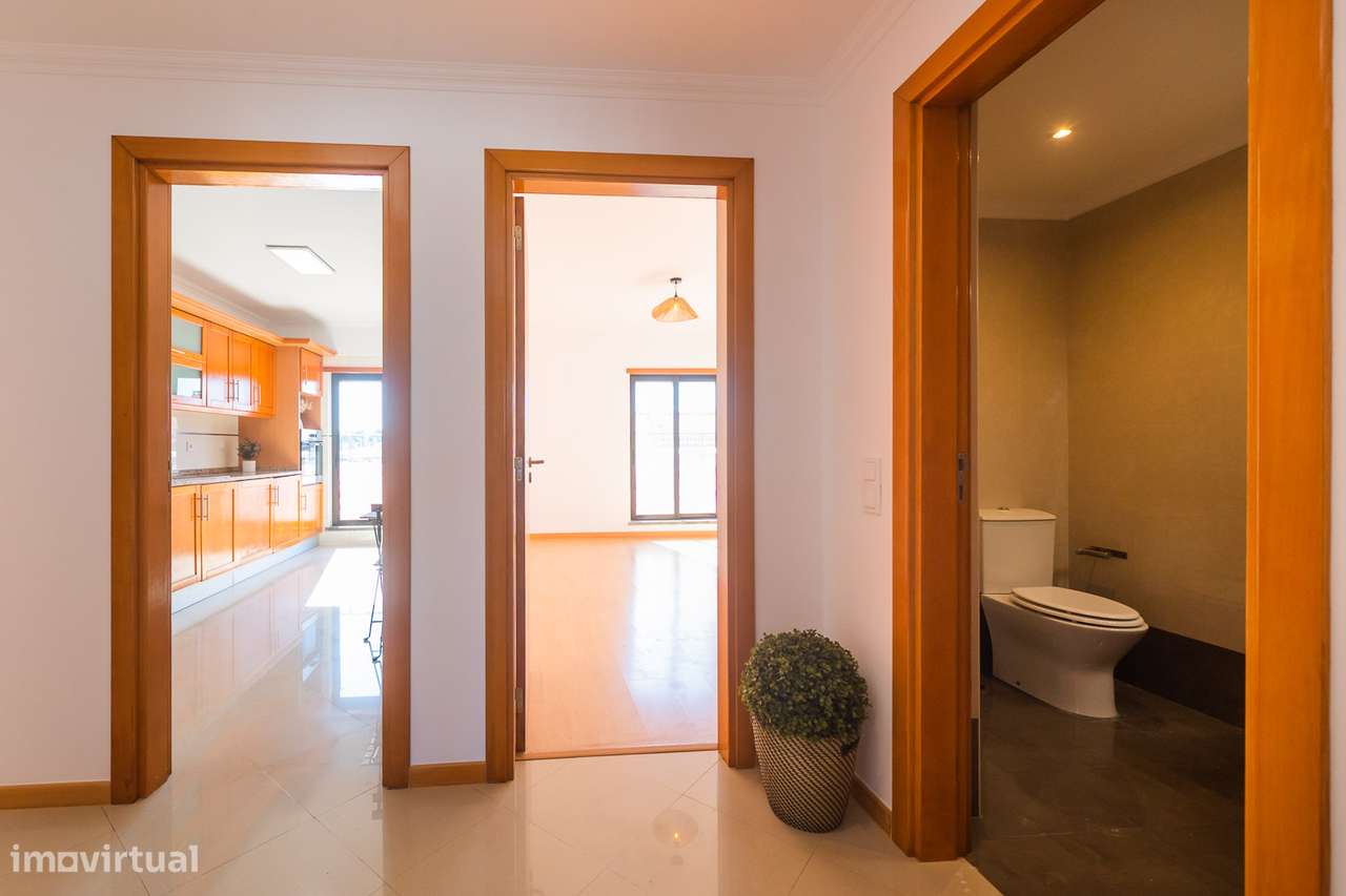 Apartamento T2 na Quinta do Conde com areas de 136m2-43