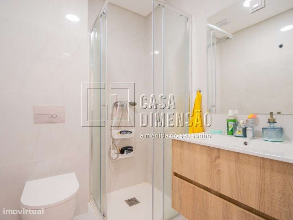 Apartamento de tipologia T2 na Serra de Carnaxide, com Garagem BOX,...-34