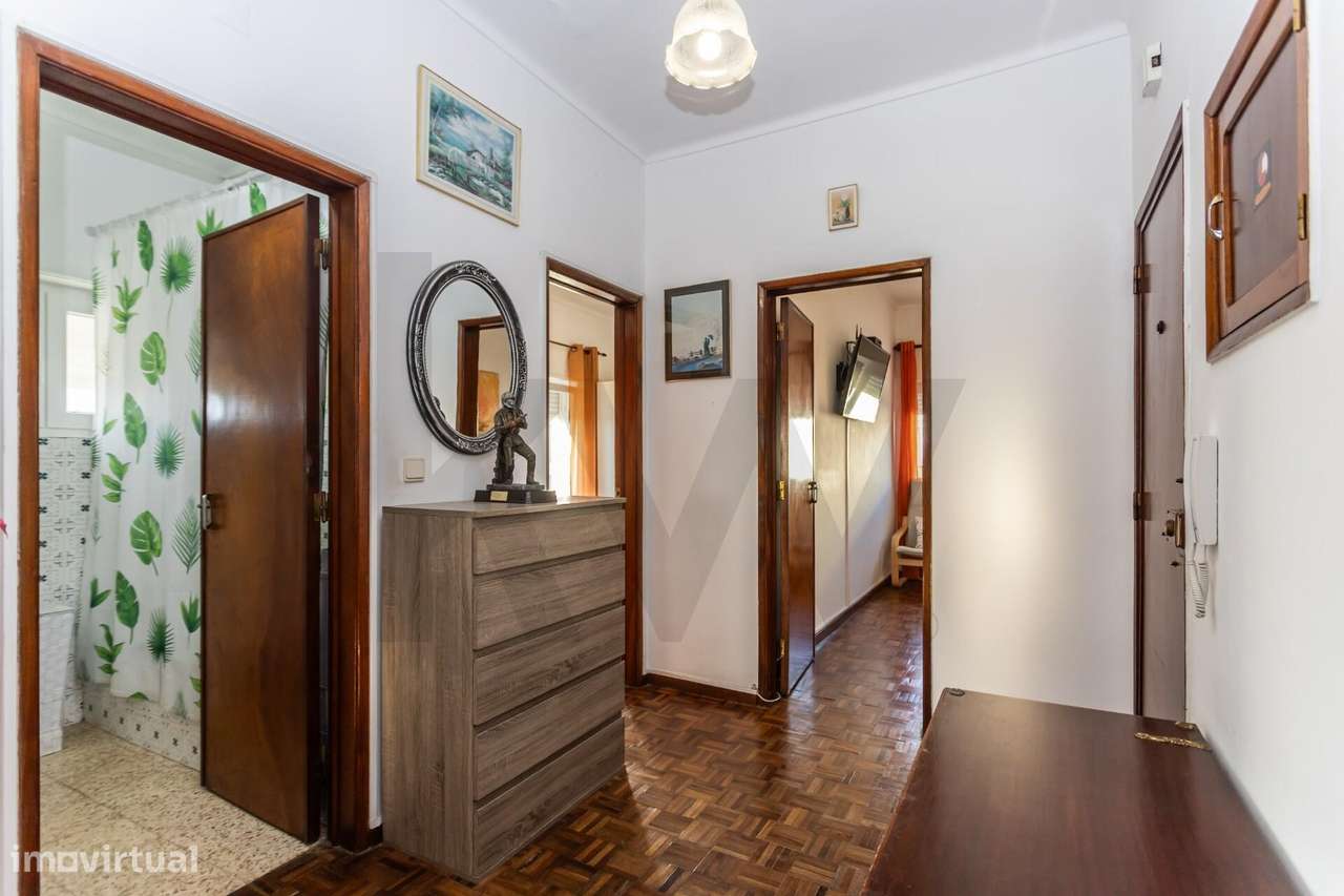 Apartamento T2 com Excelente Localização e Luminosidade, Baixa da Banh - Grande imagem: 5/32