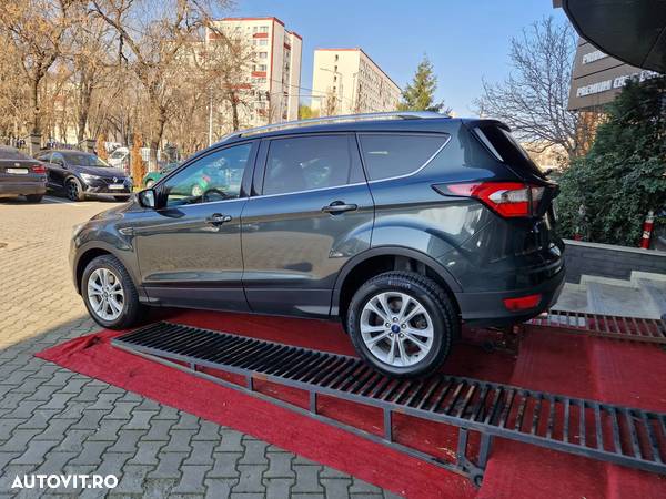 Ford Kuga 2.0 TDCi 4WD Powershift Titanium - 7