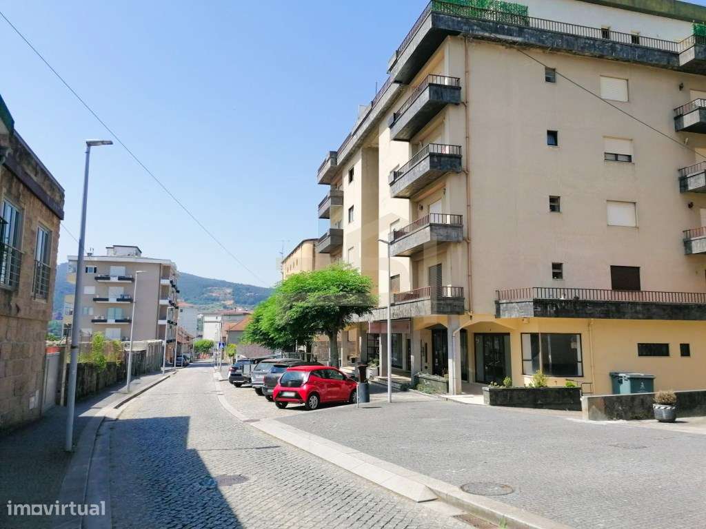 Excelente Loja no Centro da Vila das Aves - Ideal para Comércio ou ... - Grande imagem: 4/6