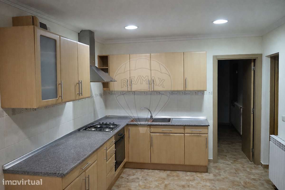 Moradia T5 para venda - Grande imagem: 2/5