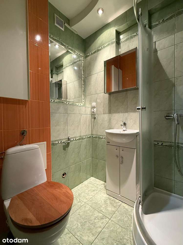 PILNIE SPRZEDAM! 2 POKOJE/ 31,5m2/ 1 PIĘTRO/ BALKON!-0