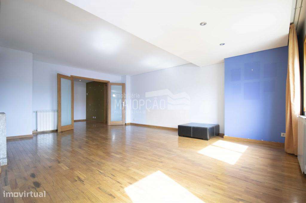 Apartamento T4 em Zona Premium - Pronto a Habitar em Bragança-3