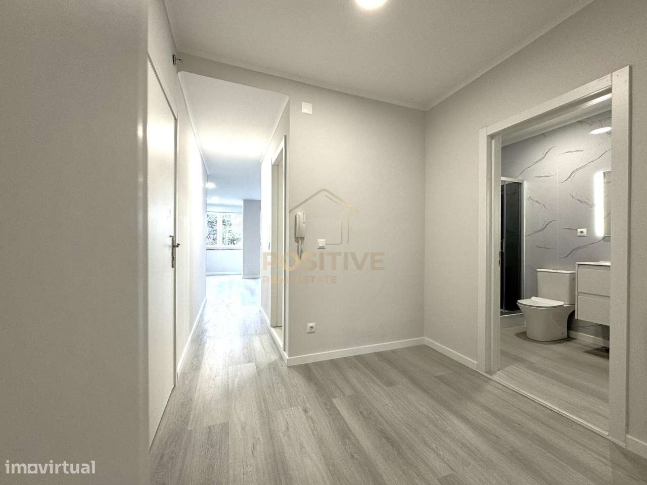 Apartamento T2 c/2 WC's em Oeiras-34