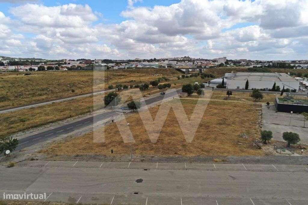 Terreno com 2 864 m2, Projecto aprovado para Hotel - Grande imagem: 5/11