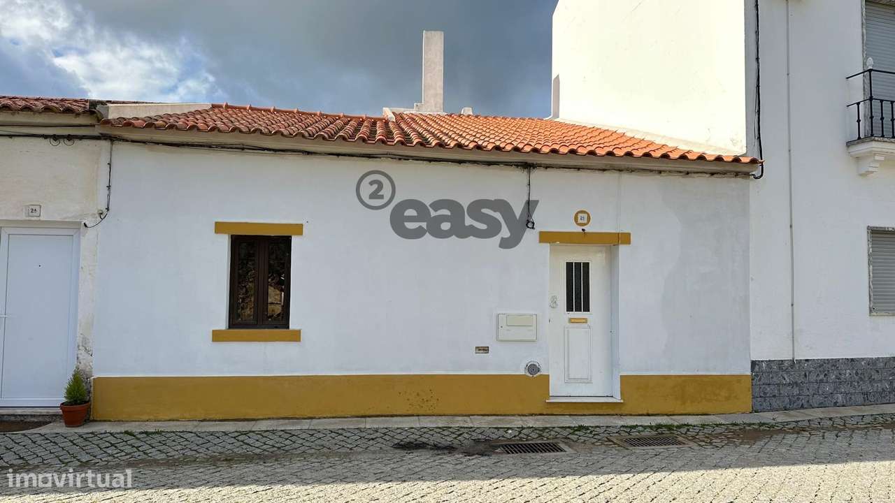 Moradia T2+2 remodelada com quintal no centro de Portel 127.500€ - Grande imagem: 2/19
