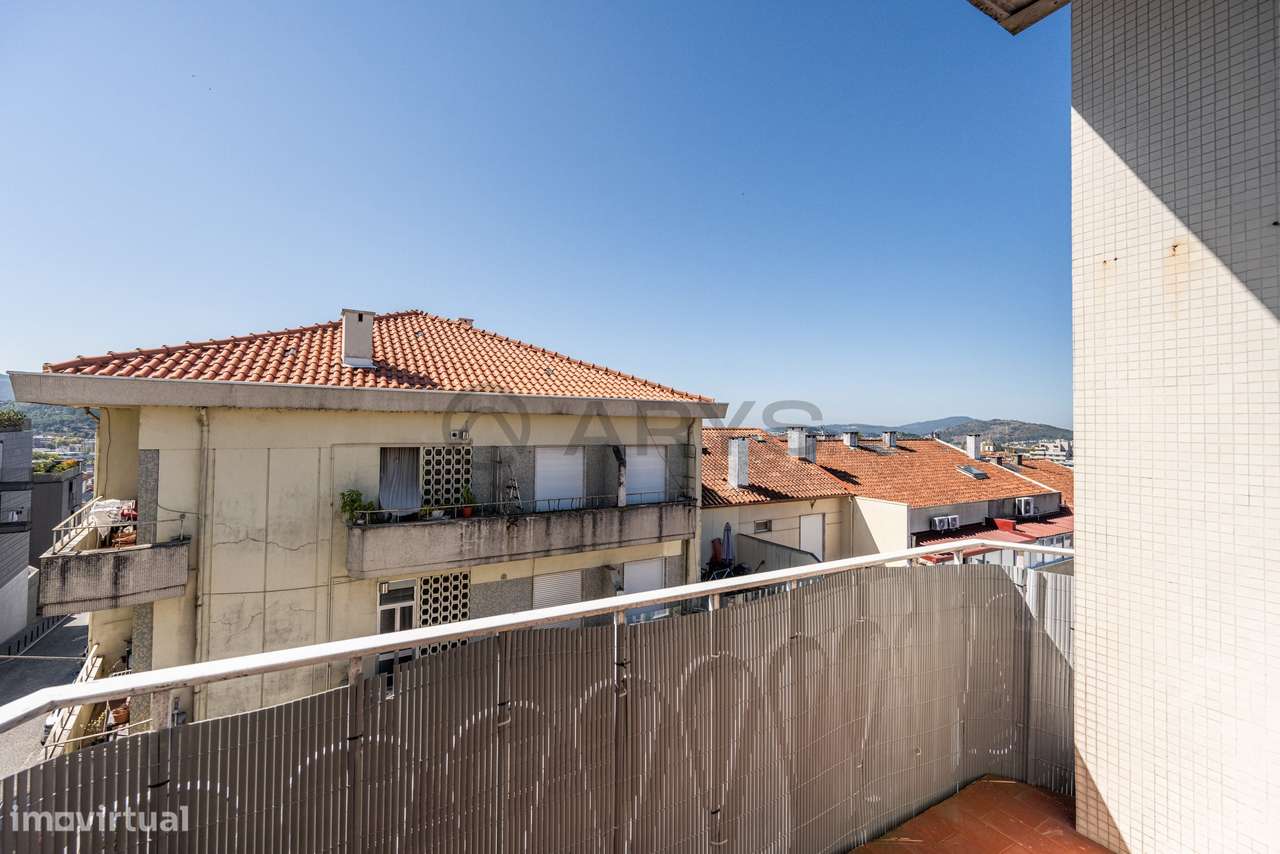 Apartamento T2, no centro da cidade de Braga-11