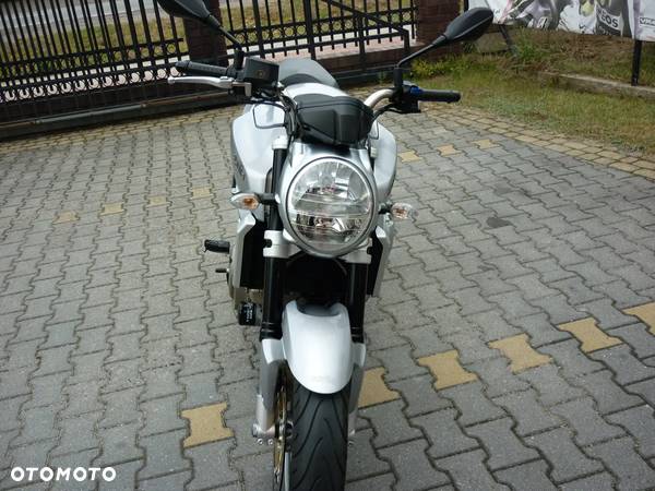 Aprilia Mana - 10