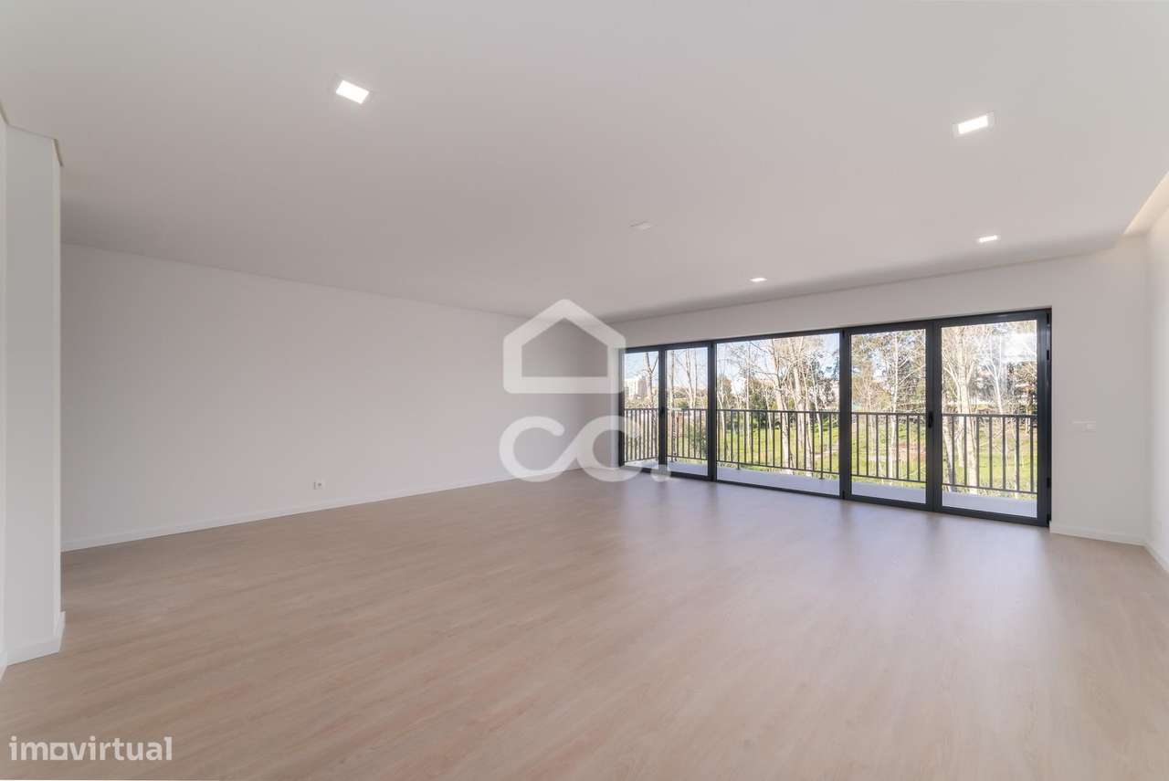 Moradia T4 com Garagem - Figueira da Foz - Grande imagem: 1/30