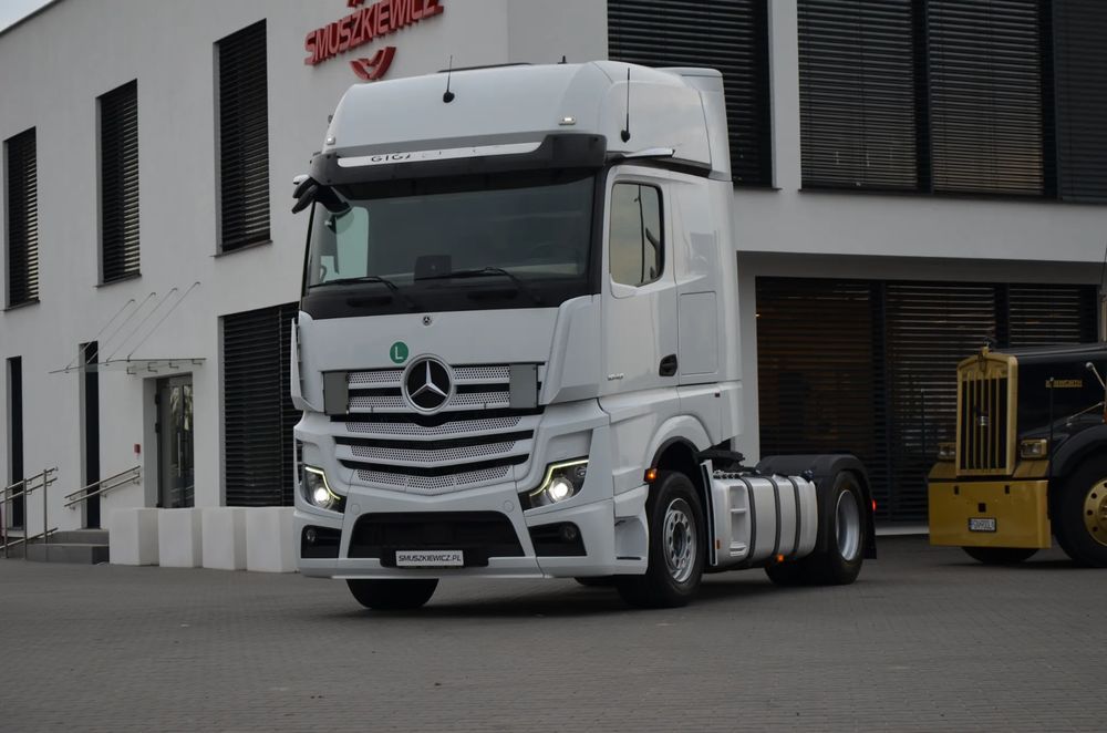 Mercedes-Benz Actros 2021
