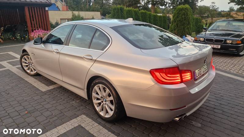 BMW Seria 5 520d Sport-Aut - 8