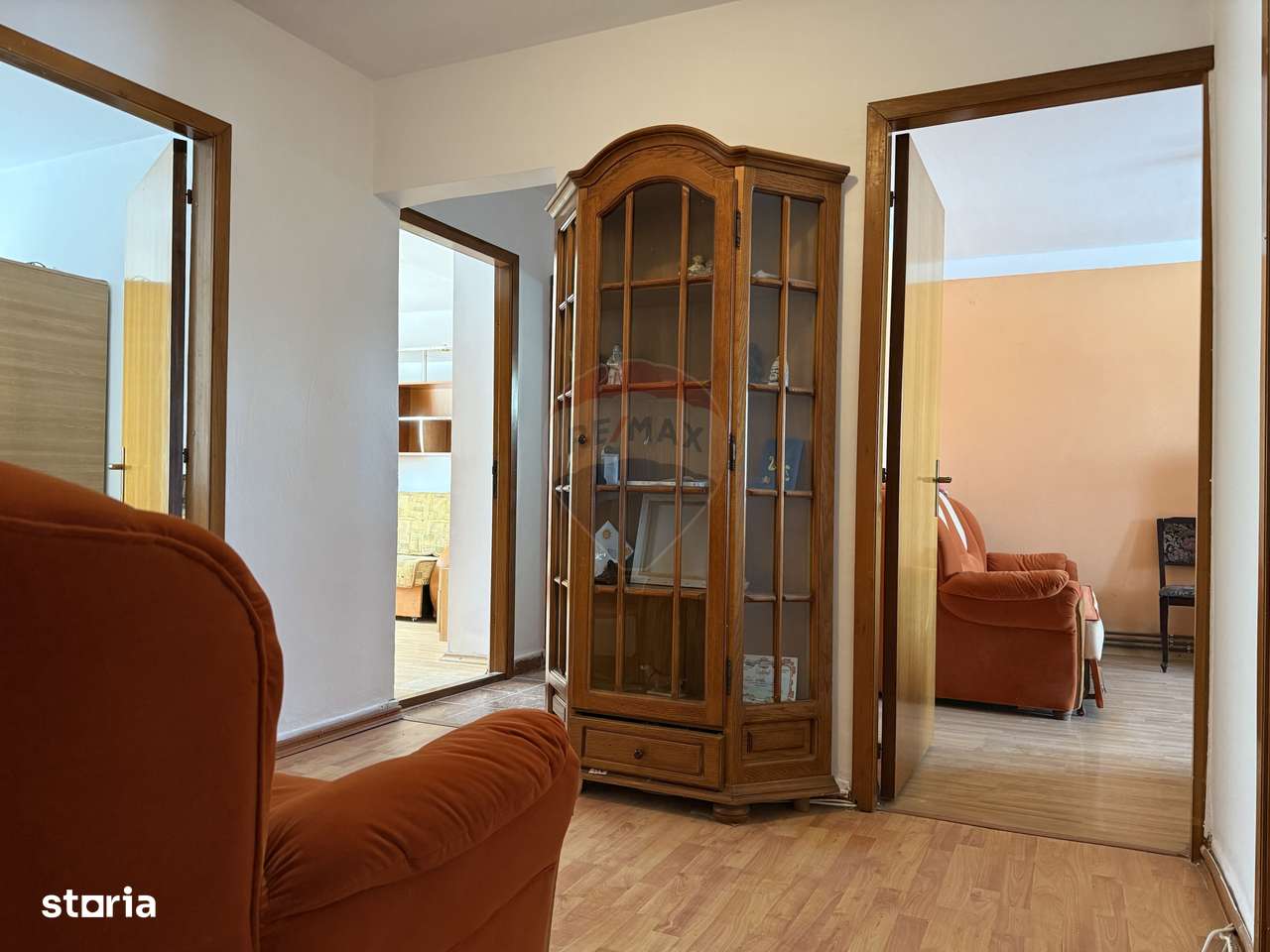 Apartament cu 3 camere de vânzare, str Bucovinei- zona Mioriței - Imagine principală: 5/11