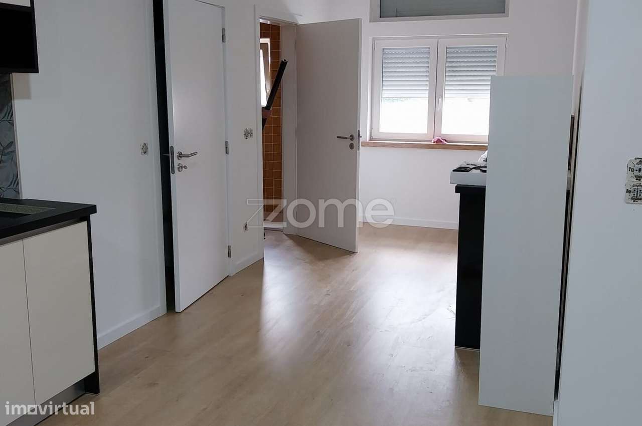 Apartamento, 115 m², Seia, São Romão e Lapa dos Dinheiros - Grande imagem: 2/13