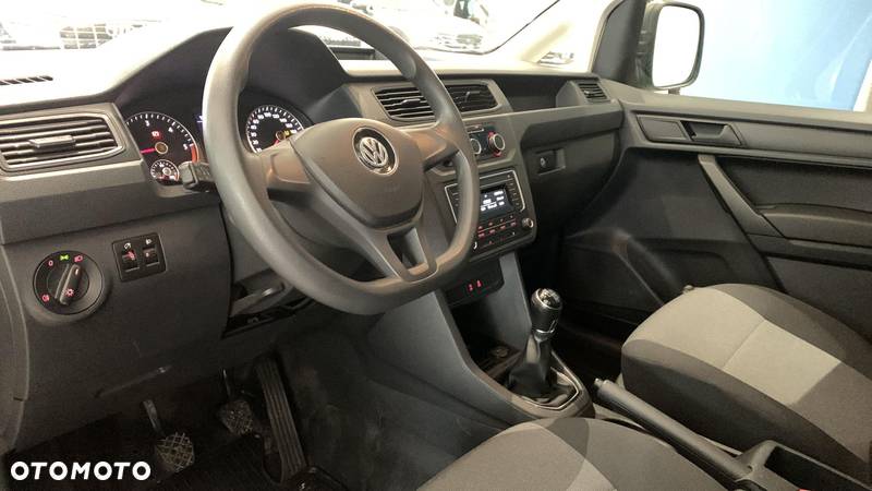 Volkswagen Caddy - 9