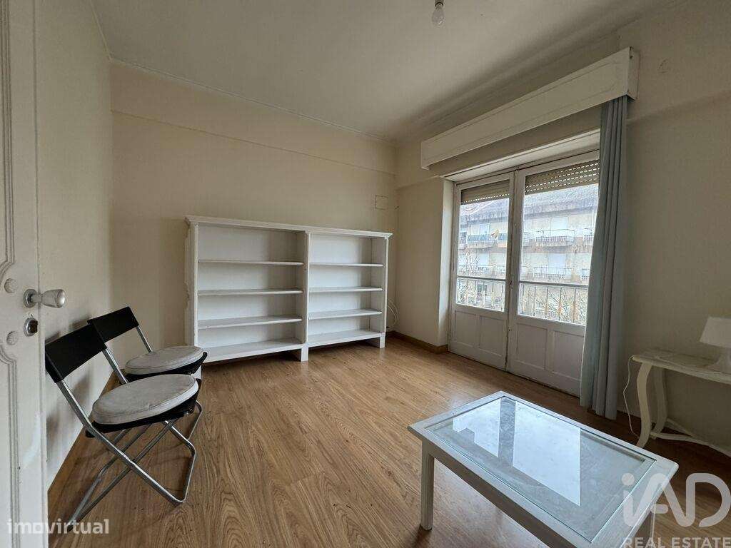 Apartamento T3 em Tomar e Santa Maria dos Olivais de 121,4 m2 - Grande imagem: 3/25