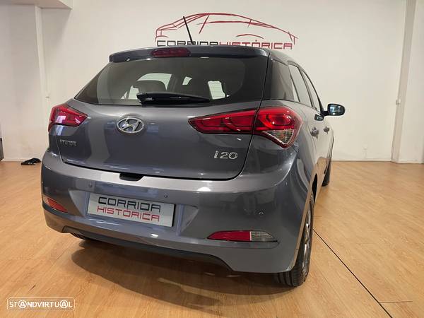 Hyundai i20 1.1 CRDi Urban - 16