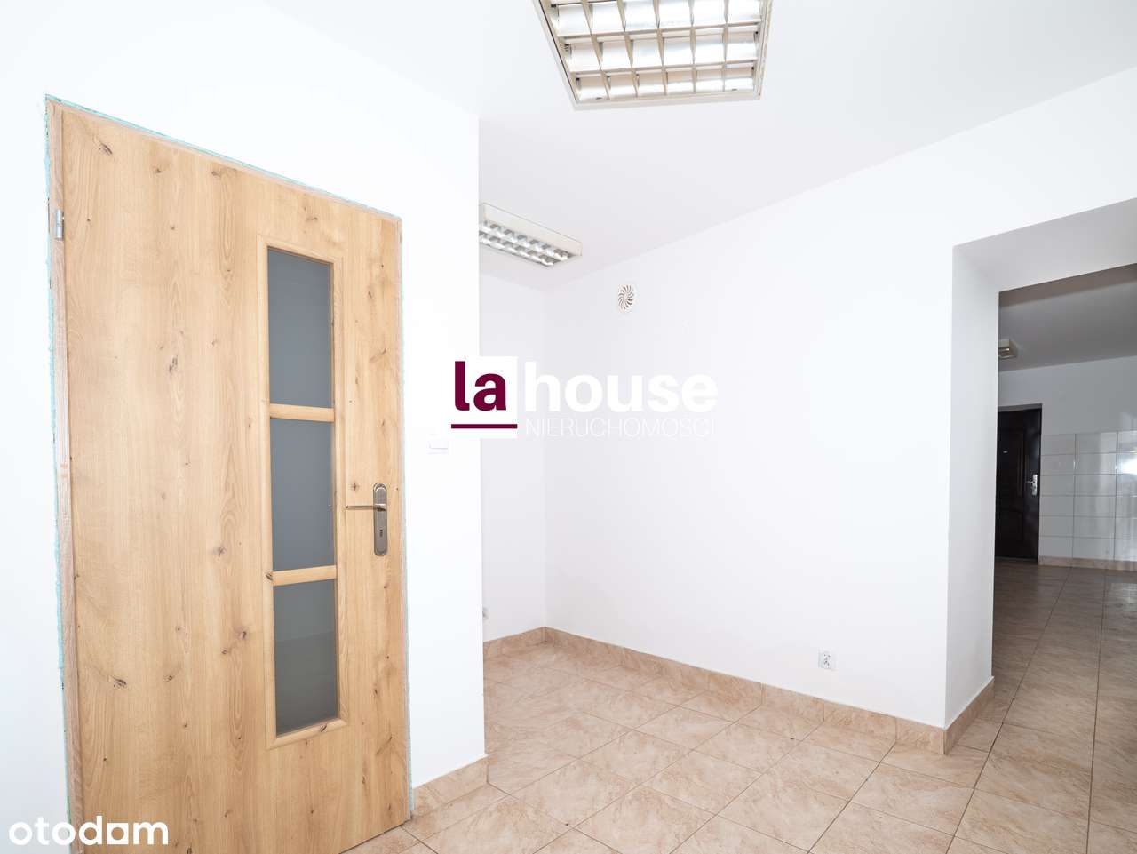 Lokal użytkowy, parter, witryna i wejście od ulicy, Grójec, przy targu - Pełny obrazek: 4/8