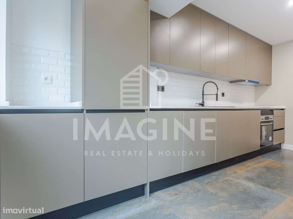 Apartamento T2+1 Totalmente Remodelado no Bairro Afonso Costa - Set... - Grande imagem: 4/27