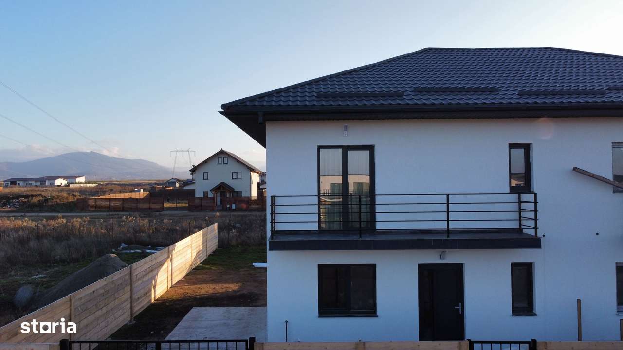 Duplex modern de vânzare în cartierul Izvor - Imagine principală: 2/8