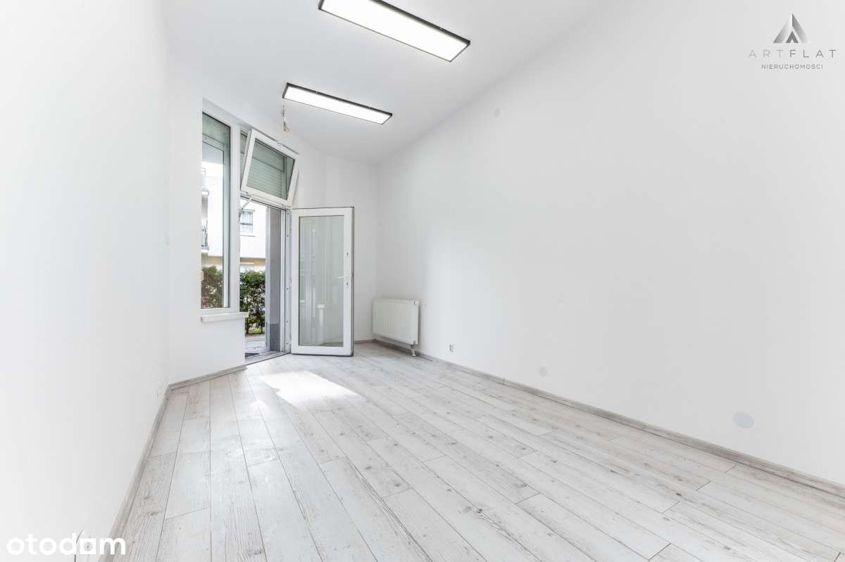 Lokal na parterze z dwoma wejściami!-0