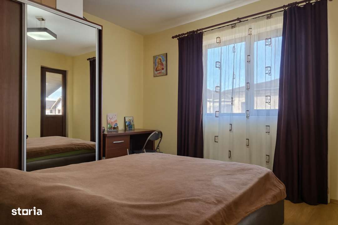 Vila spatioasa in Ciorogarla, teren 656 mp, mansarda 80 mp-8