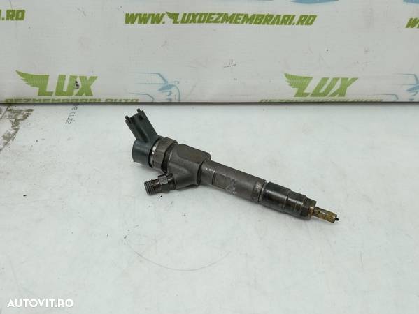 Injector 1.9 ddis f9q 8200389369 0445110230 Renault Trafic X83 - 1