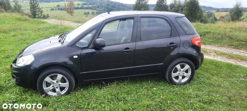 Suzuki SX4 1.6 Comfort - 28