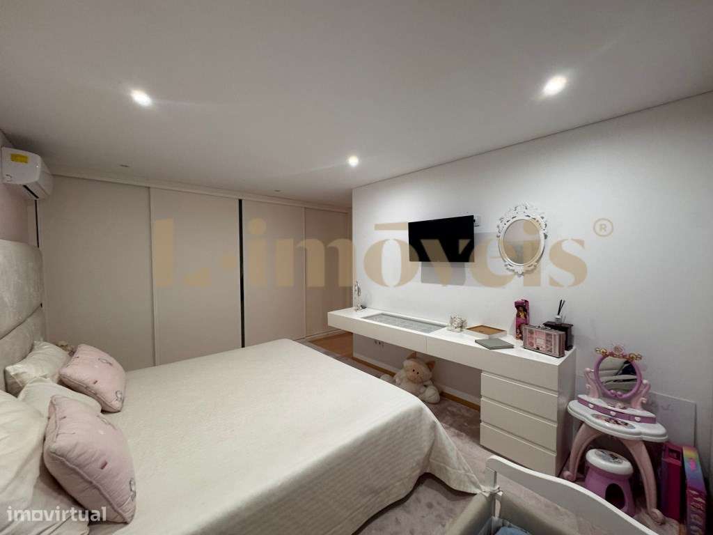 MORADIA T3, MOBILADA E EQUIPADA, EM BARROSAS LOUSADA-14