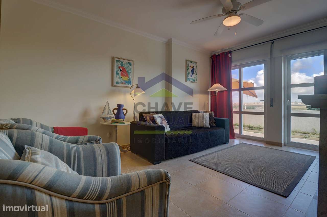 Apartamento T1 c/ Terraço em frente à Praia - Baleal Peniche-4