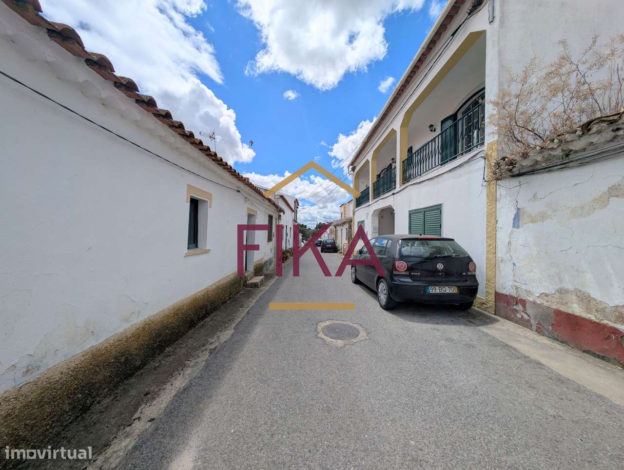 Moradia T3 para recuperação total com 679m2 de terreno-31