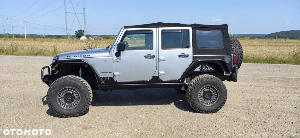 Jeep Wrangler 3.6 Unlim Rubicon - 16