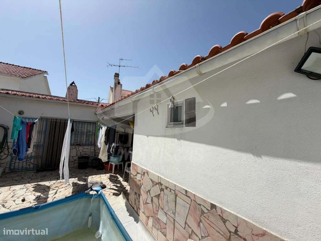 MORADIA T3 COM ENORME POTENCIAL | BAIRRO DA FRATERNIDADE-6