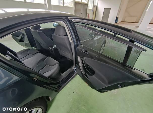 Volkswagen Passat 2.0 TDI DPF Comfortline - 9