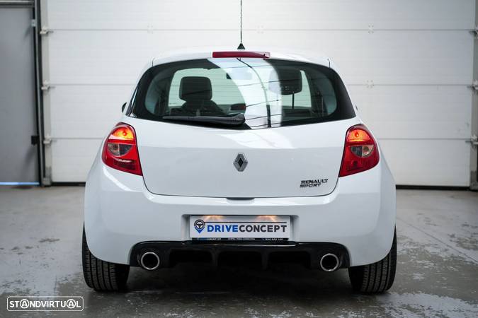 Renault Clio 2.0 16V RS - 7