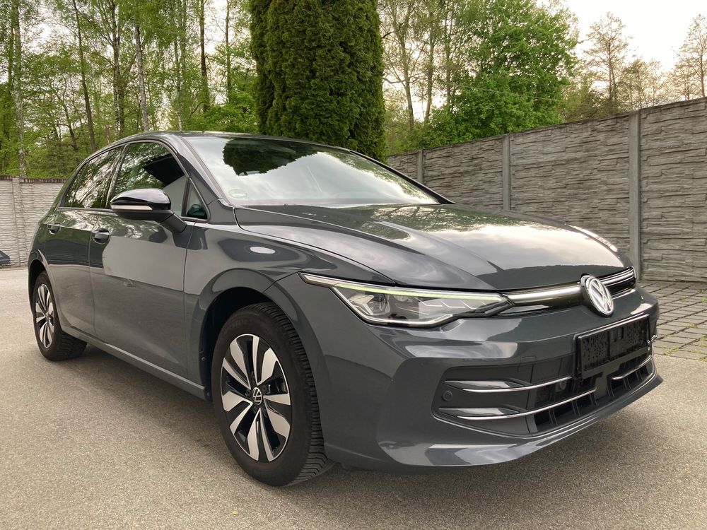 Volkswagen Golf VIII 1.5 TSI Special Edition 2024
