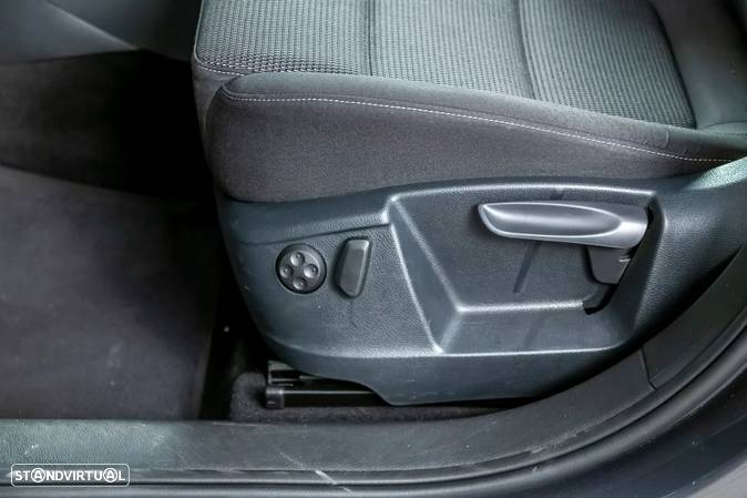 VW Sharan 2.0 TDI Confortline - 28