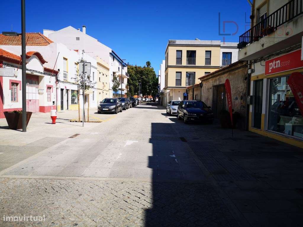 Edifício com 3 espaços comerciais - Grande imagem: 4/5