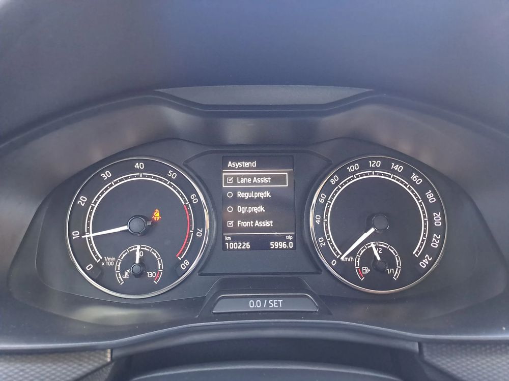 SKODA KAMIQ 1,5 TSI 150KM Kamera Salon PL ASO