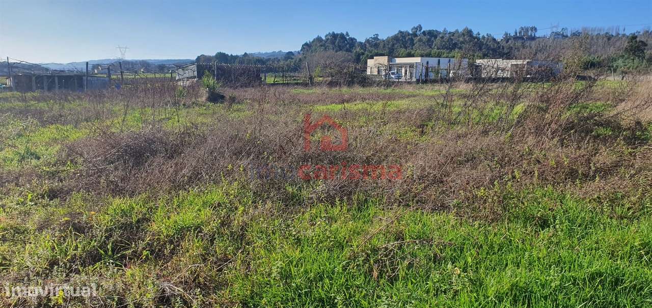 Terreno para construção com 860m2 em Lustosa, Lousada-1