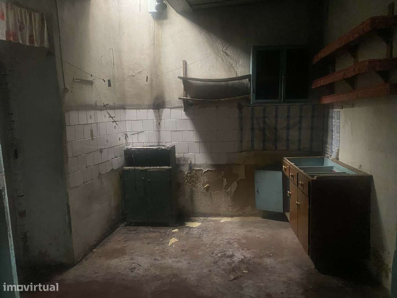 Vende-se casa para renovar na Pampilhosa a 19 km de Coimbra.-6