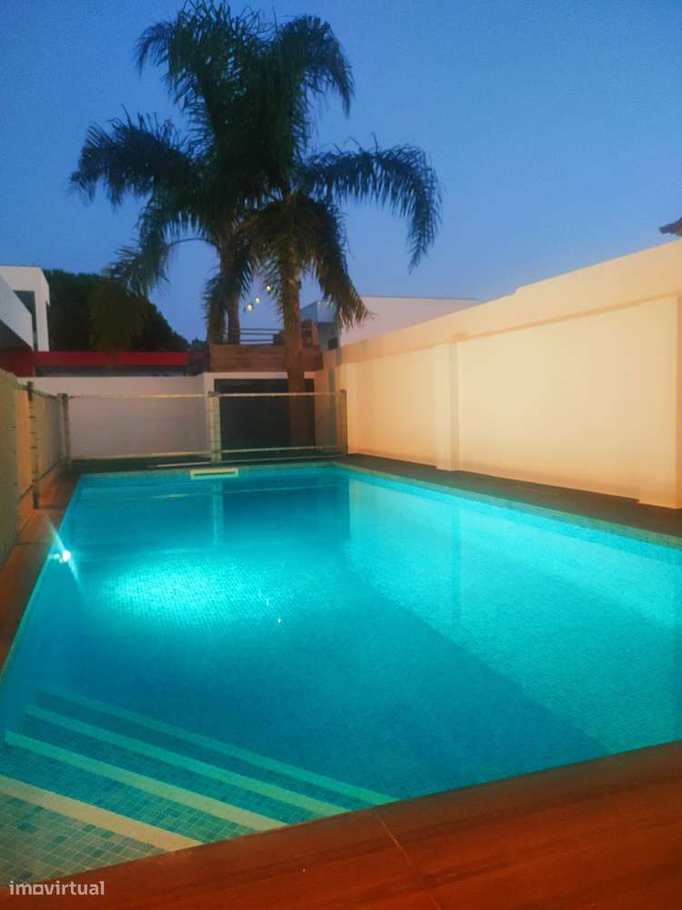 Moradia térrea T3 com Piscina-44