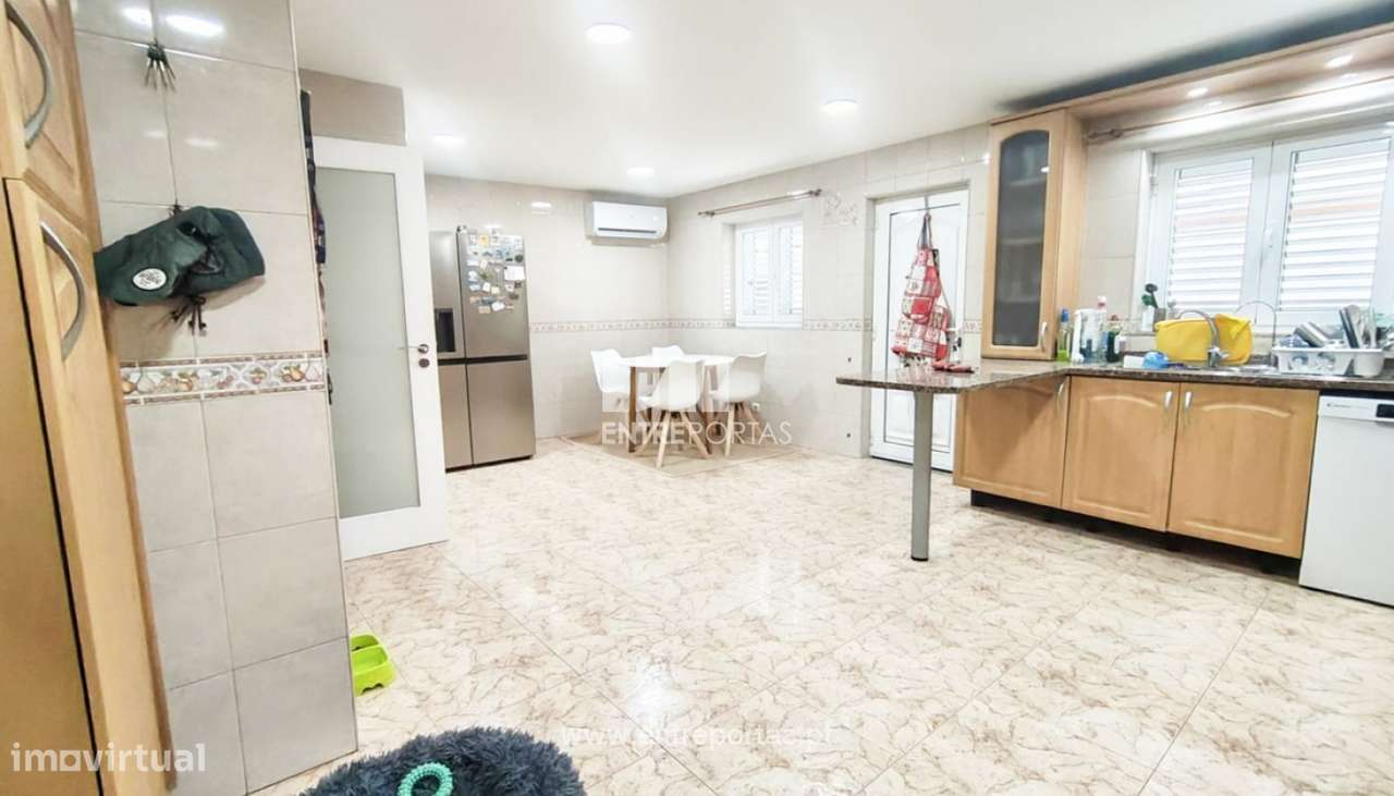 Venda de Moradia V3 com terraço, Beiriz, Póvoa de Varzim - Grande imagem: 4/27