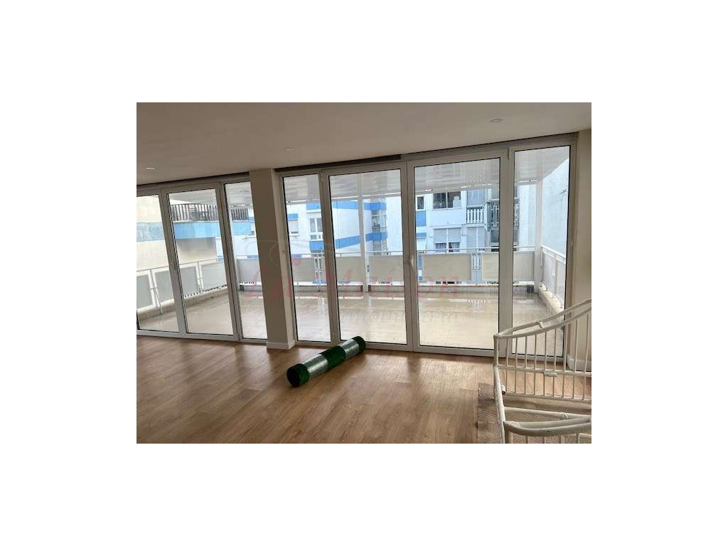 Apartamento T3 em Odivelas Centro - Grande imagem: 4/27