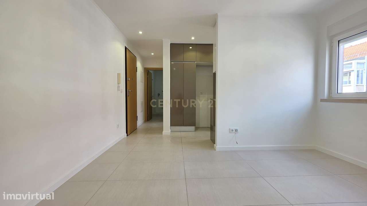 T1 Totalmente Remodelado | Venteira – Amadora | A 5 Minutos da Estação-5