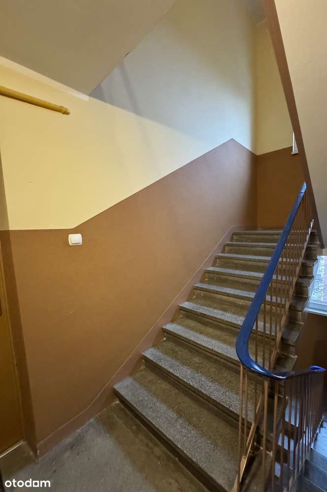 Mieszkanie do remontu w centrum Grodziska Maz.-6