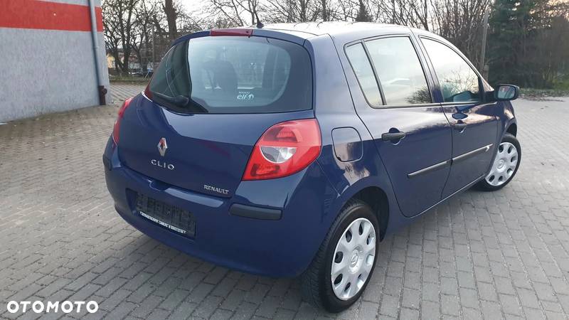 Renault Clio 1.2 16V Authentique - 5