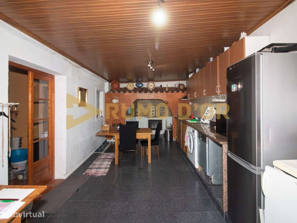 Moradia T3 +1 com Excelente Espaço e Tradição no Tojal - Alenquer-7